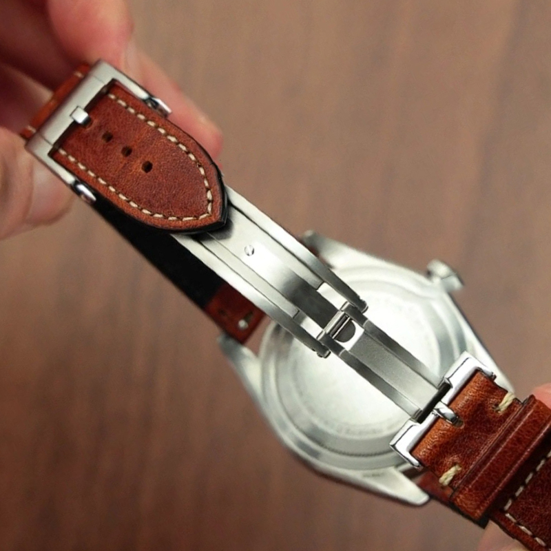 Nuevo cierre desplegable de lu - Luxury Watch Uk reseña y precio