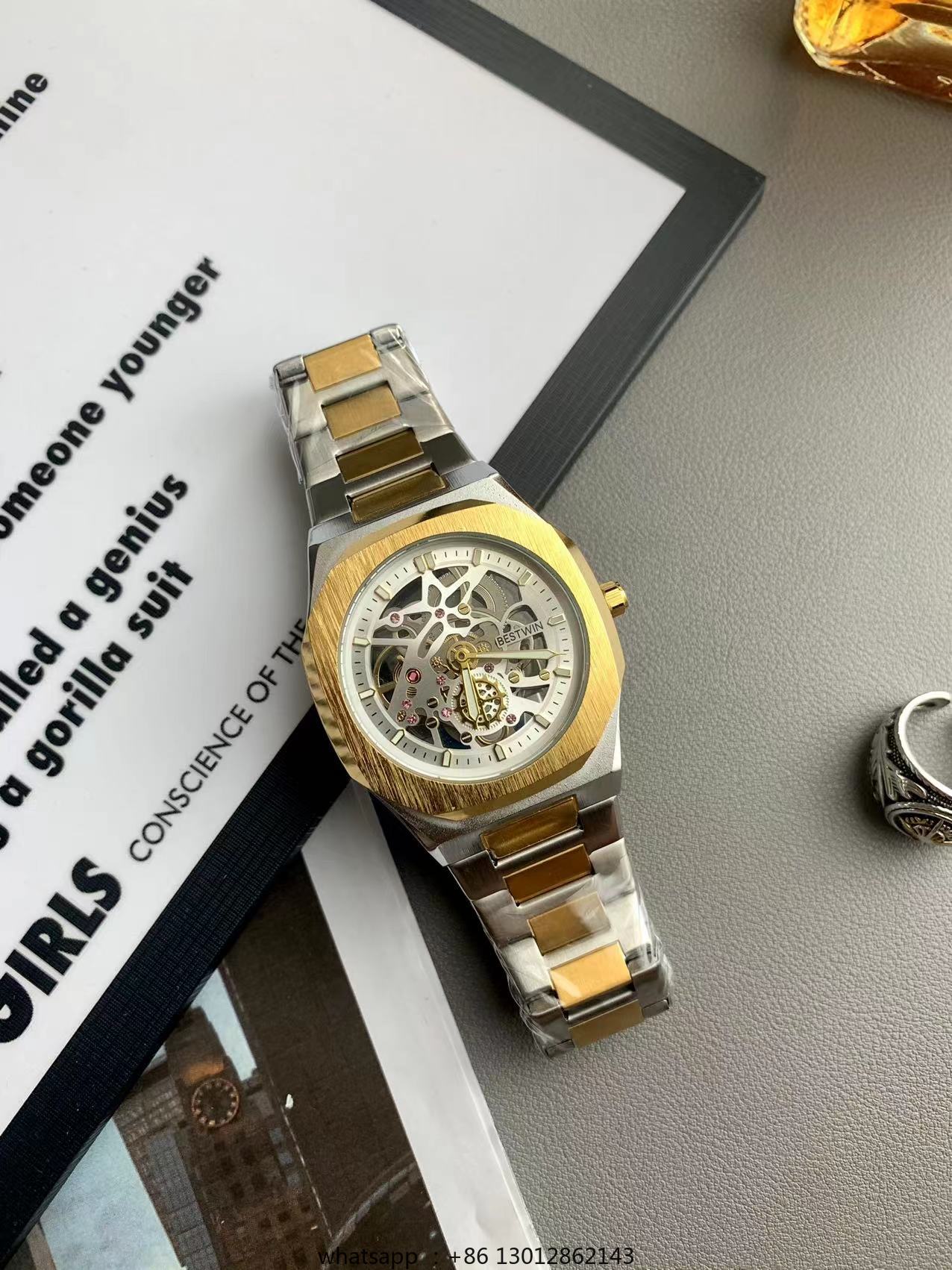 Reloj cuadrado pequeño de cuar - Luxury Watch Gold reseña y precio