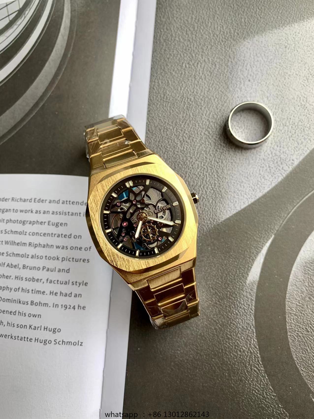 Reloj cuadrado pequeño de cuar - Luxury Watch Gold reseña y precio